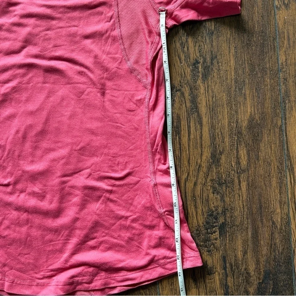 Nike Women Short-Sleeve Top
